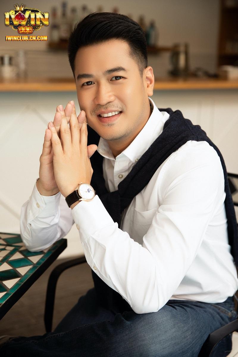 Vài nét về CEO Trương Đình Hoàng